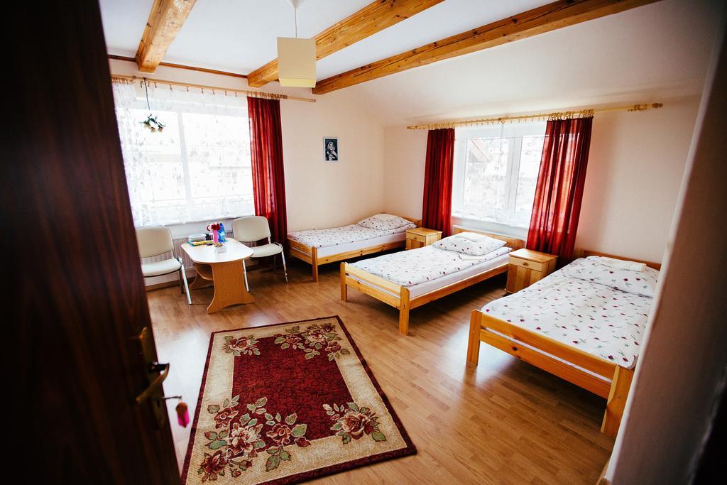 Tanie Noclegi 2 Kielce Rom bilde